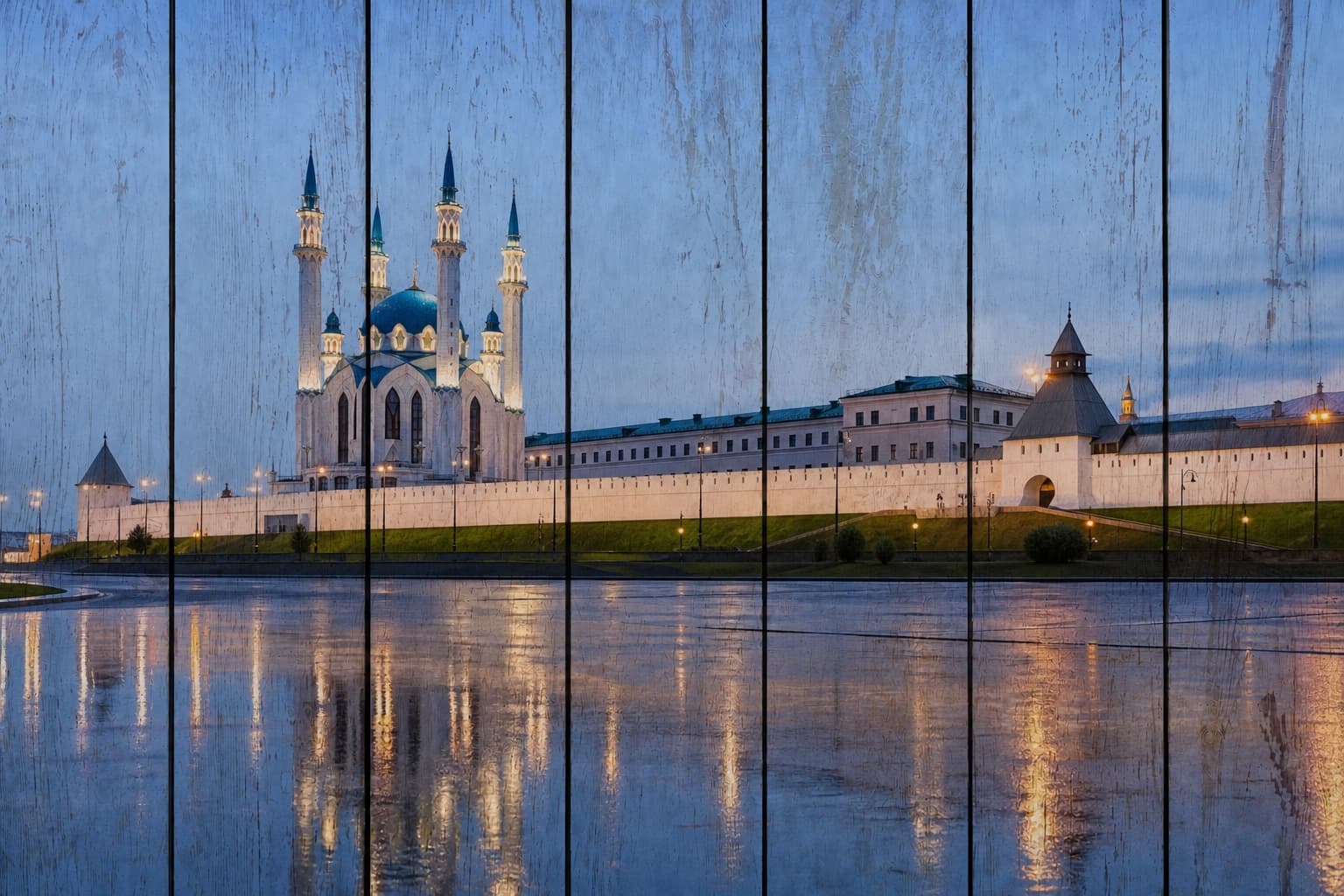 Казанский кремль в голубой час