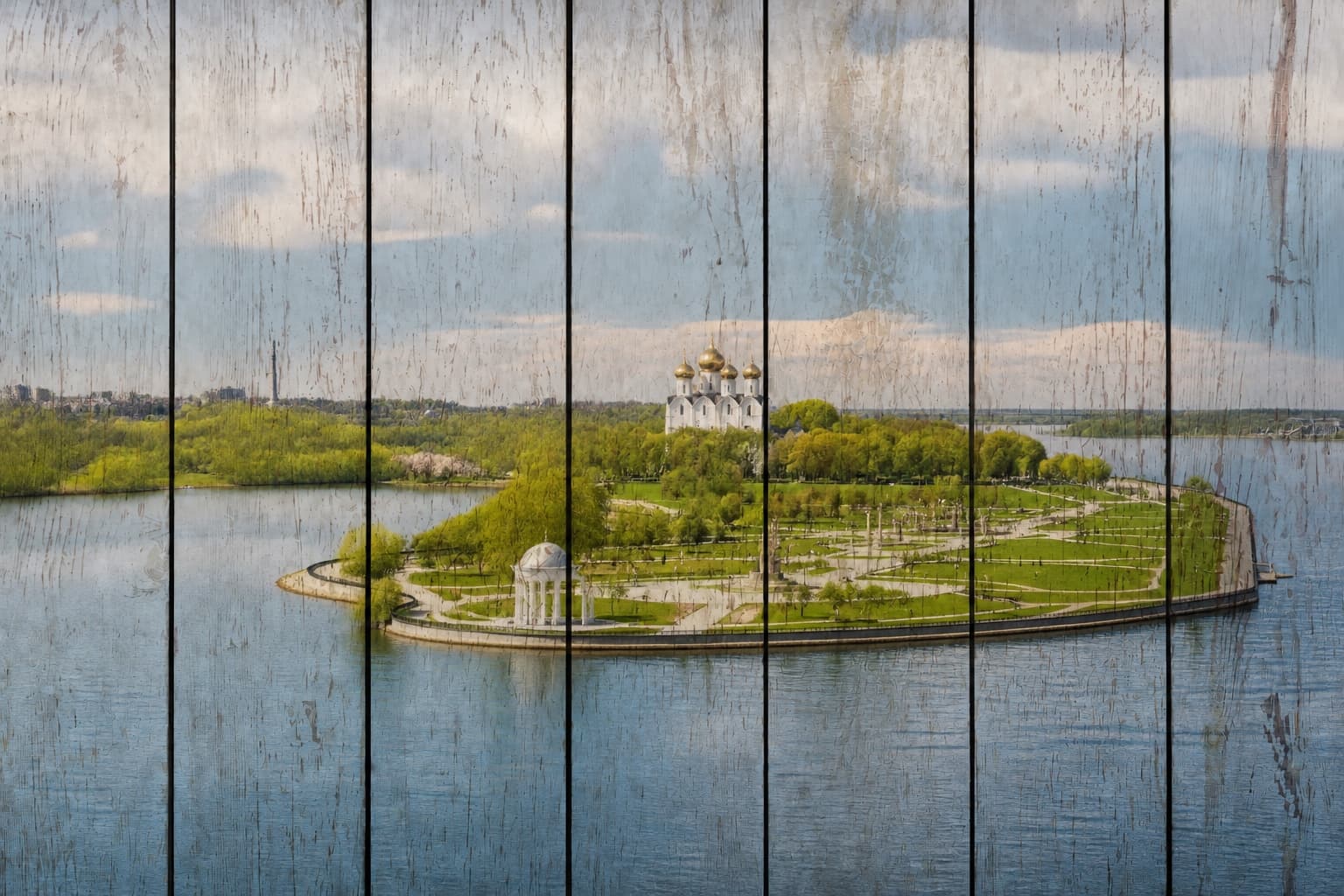 Ярославская Стрелка весной
