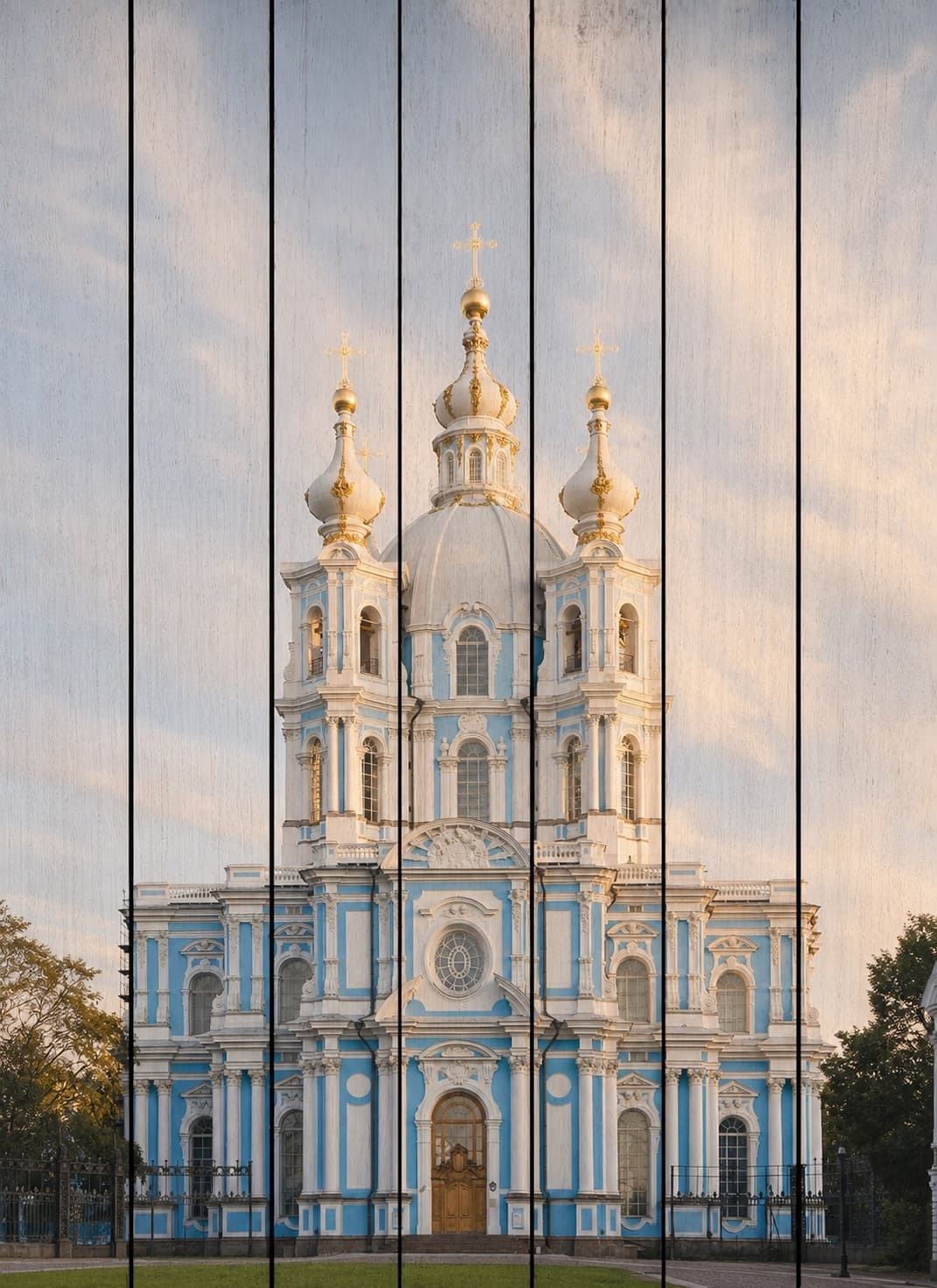 Смольный собор в белую ночь