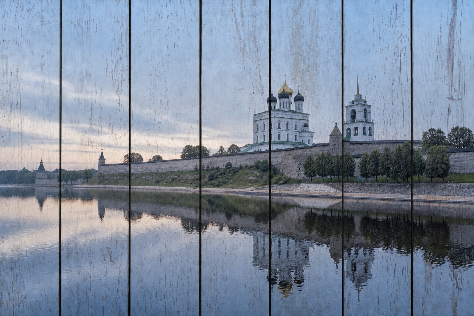 Псковский Кром над Великой
